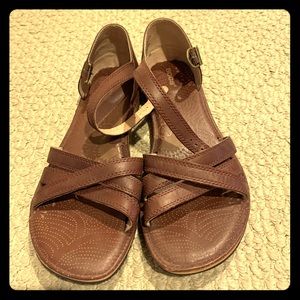 Bogs Nashville closed heel sandal